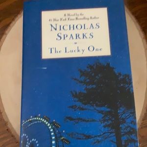 Nicholas sparks the lucky one book hardcover